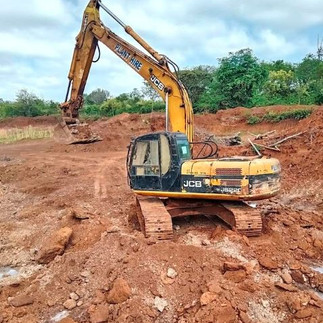 Image of a Used JCB 220 FOR SALE AT 7.5 Million Ksh