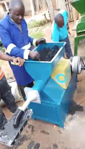 charcoal briquette making machine 