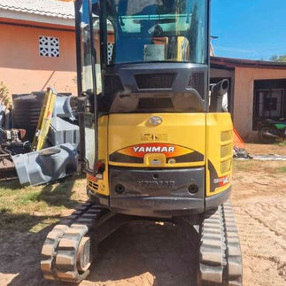 3.5 tons set mini excavator with hydraulic hammer and 2 digging spoons 