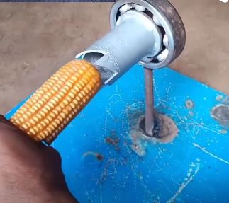 a manual maize sheller and a maize comb
