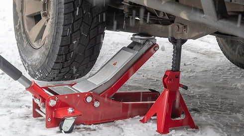 Tire change in snow.jpeg