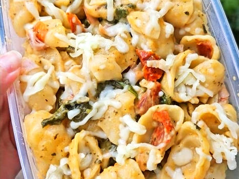 Jednoduché noky s omáčkou z cottage sýru