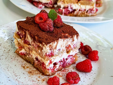 Jednoduché malinové tiramisu s tvarohem