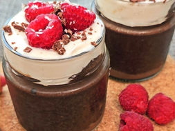 Krémový pudink z chia semínek s jogurtem