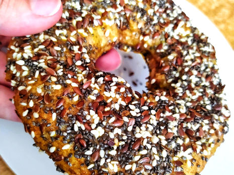 Zdravý bagel z řeckého jogurtu