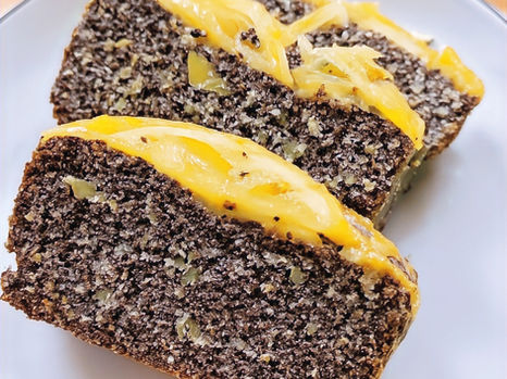 Makový banánový chlebíček s lemon curd