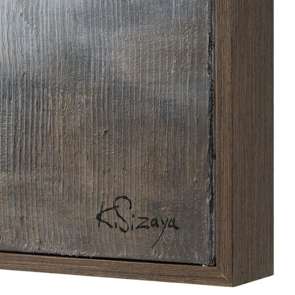 Agrandi du cadre sur la signature de l'artiste et les textures