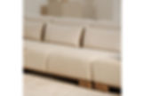 Sofa modulaire en tissu et piètement en placage de bois de chêne