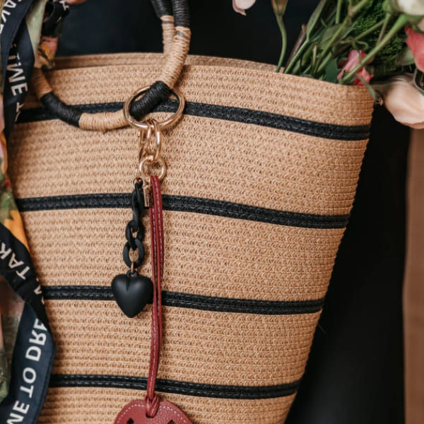 Breloque cœur, noir, pour sac à main et porte clef