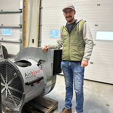 A happy customer with an Airblast fan.