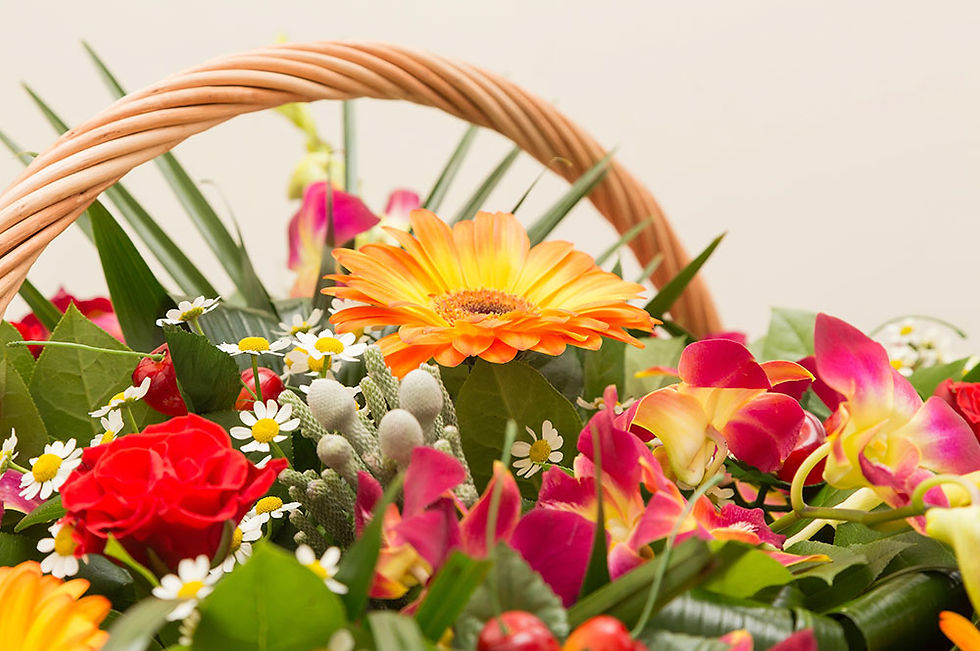Xloi-flowers  arrangements