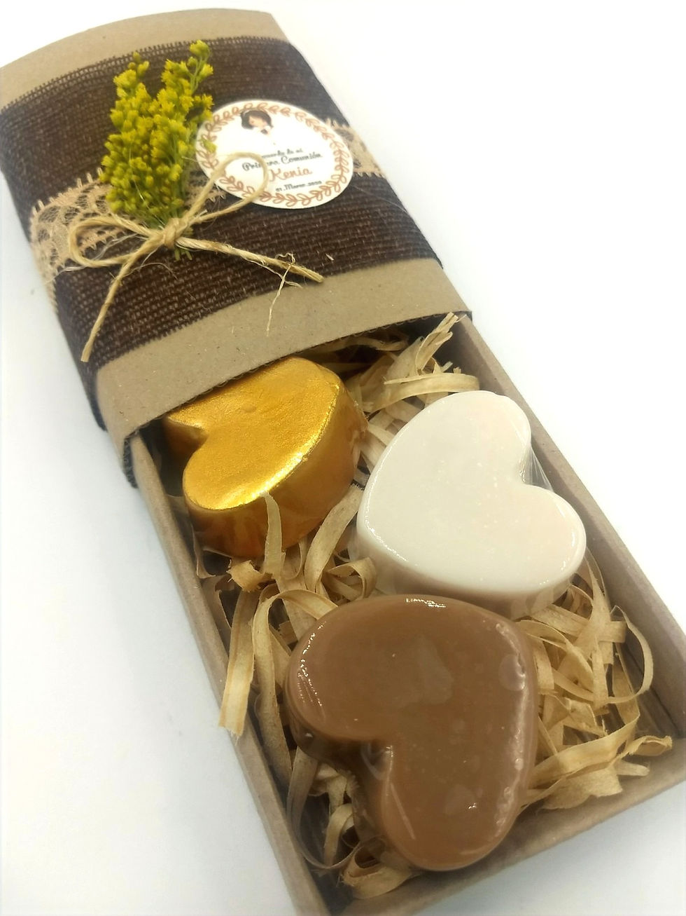 Miniatura: Caja decorada con 3 corazones