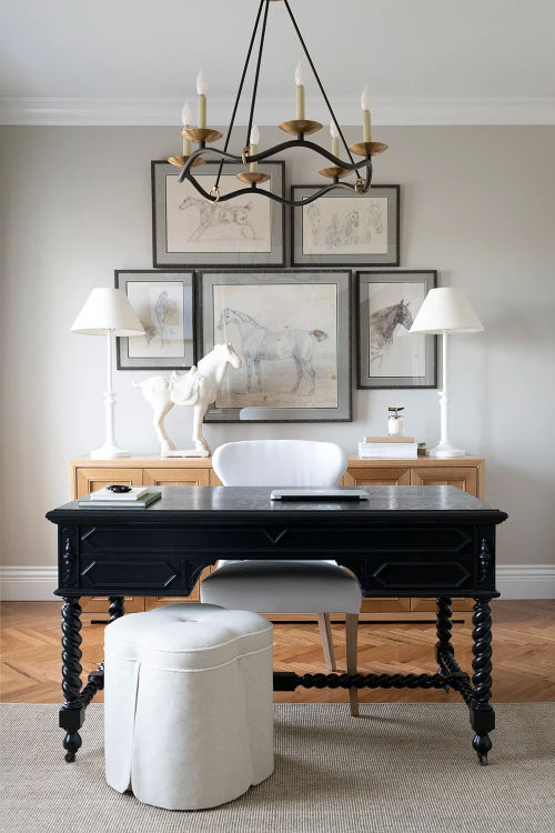 Home office with black and white decor