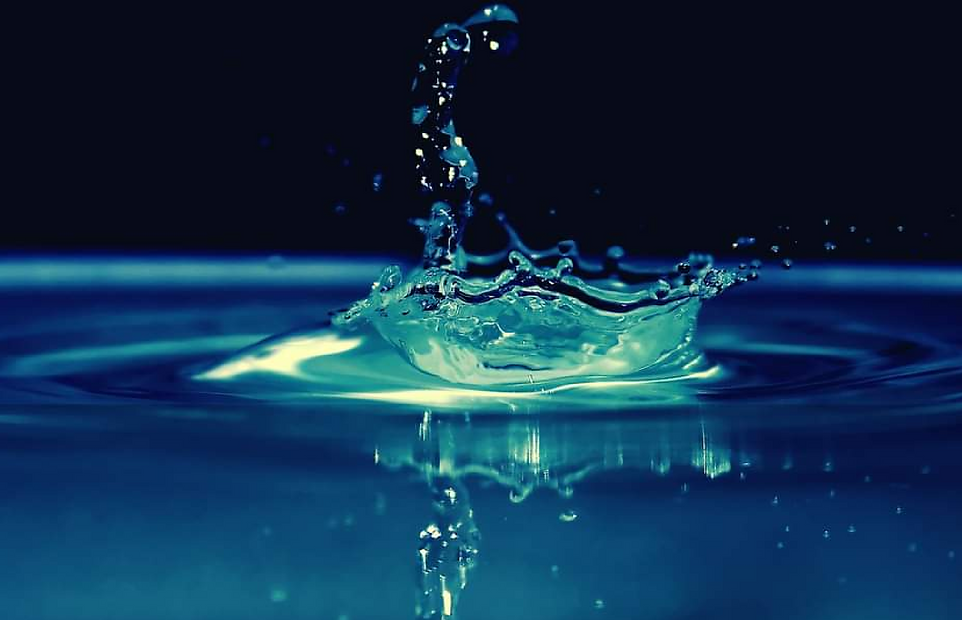 Wassertropfen - Kopie.png