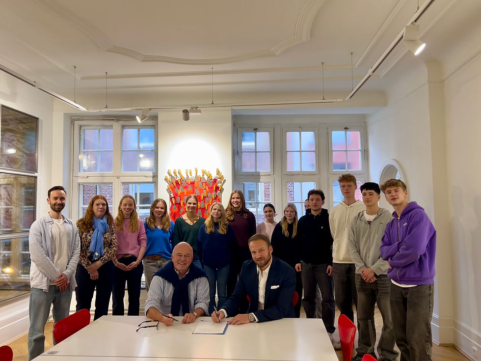 Lernen mit Originalen: Bildungspartnerschaft mit dem Wilhelm-Hittorf-Gymnasium gestartet