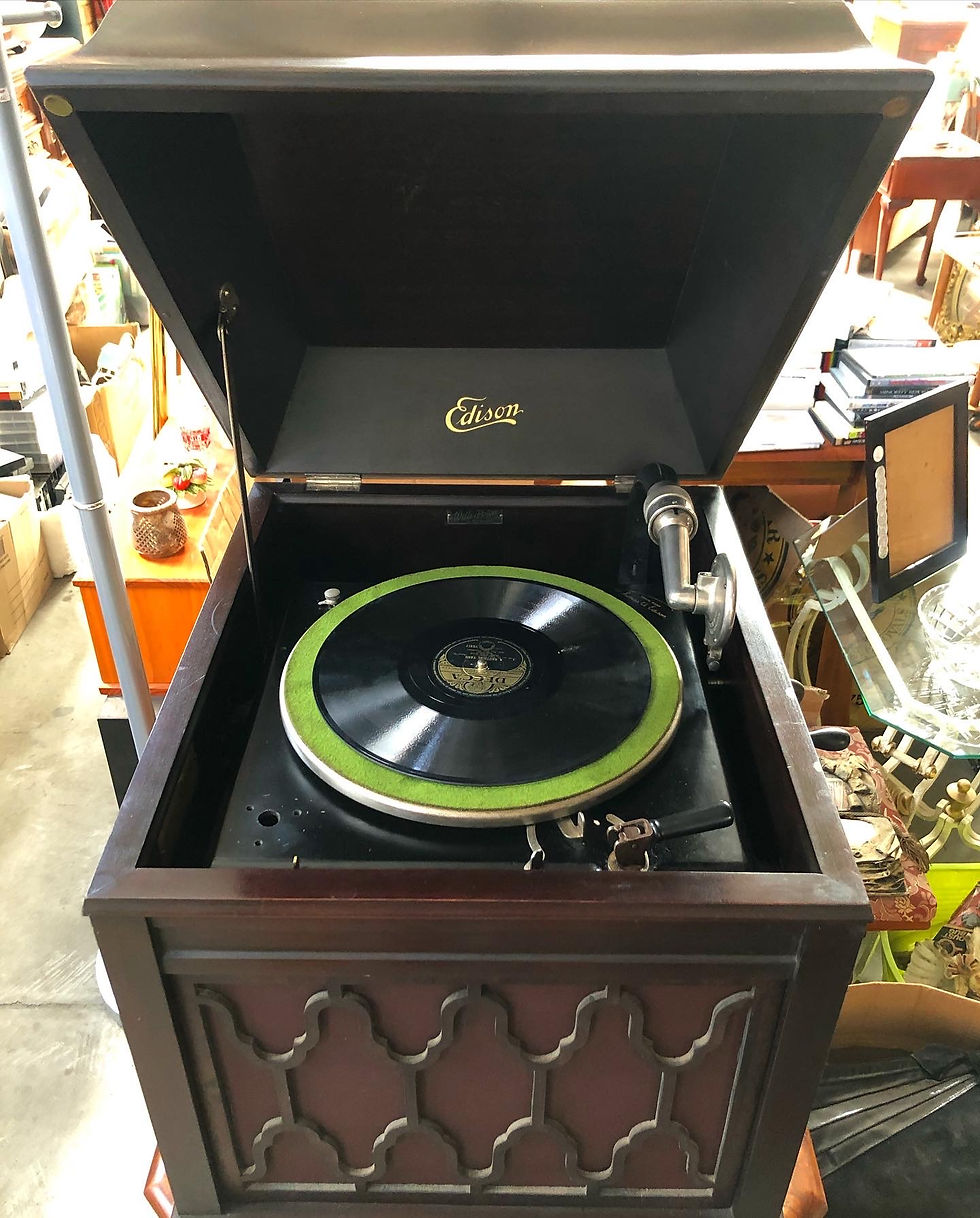 Thumbnail: Antique Edison Disc Phonograph “London” L35 Model from C. 1925 (USA)