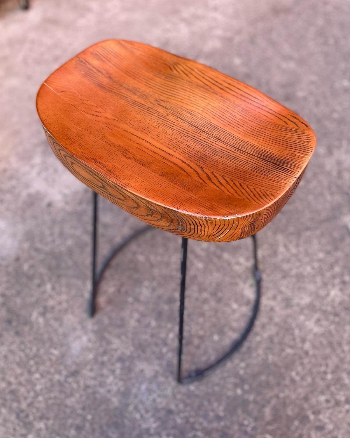 Mid-Century Modern Wooden Bar Stool with Metal Base in Excellent Condition