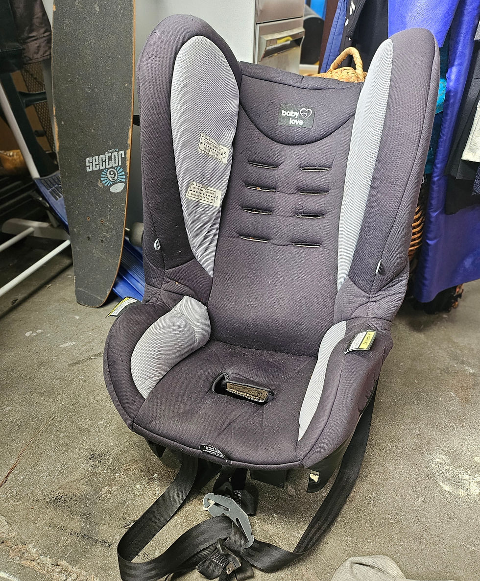Thumbnail: Baby Car Seat: BabyLove Vantage 2 Car Seat