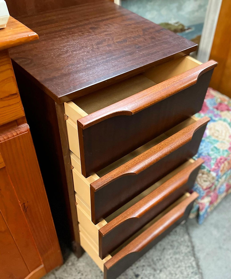 Thumbnail: Beautiful Mid-Century Retro Mahogany Veneer 4 Drawer Side Cabinet