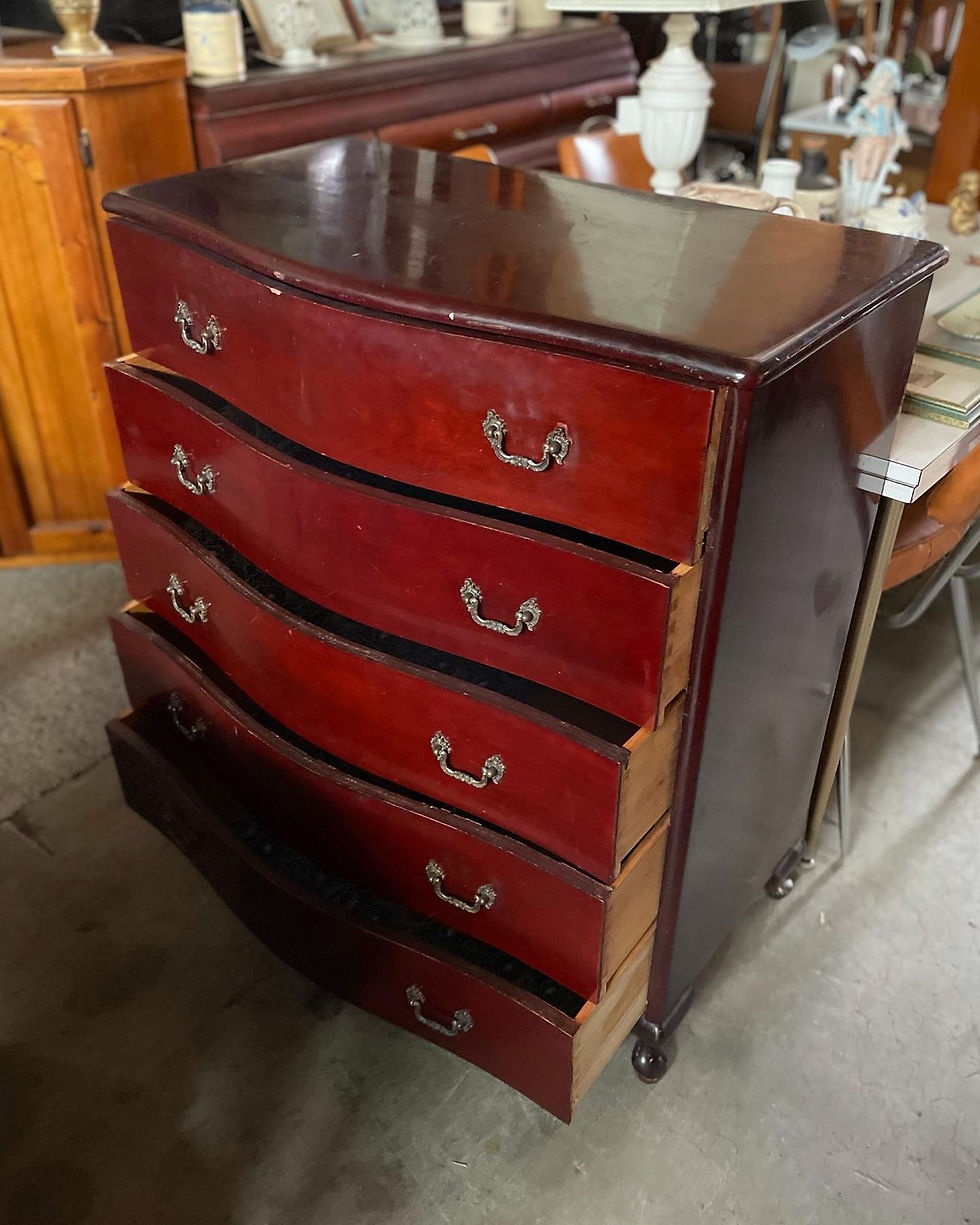 Thumbnail: Stunning Vintage Queen Anne Style Chest of Drawers on Cabriole Legs