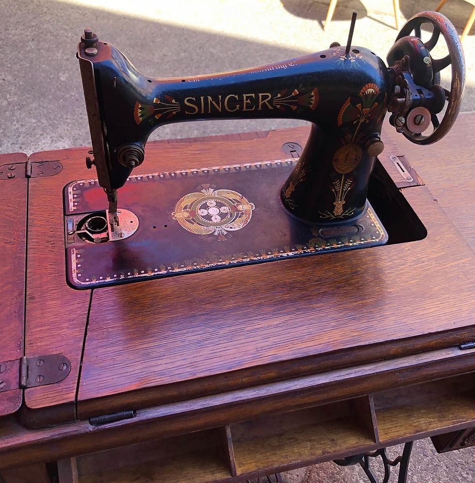 Thumbnail: C.1920s Singer Sewing Machine in a Good Condition