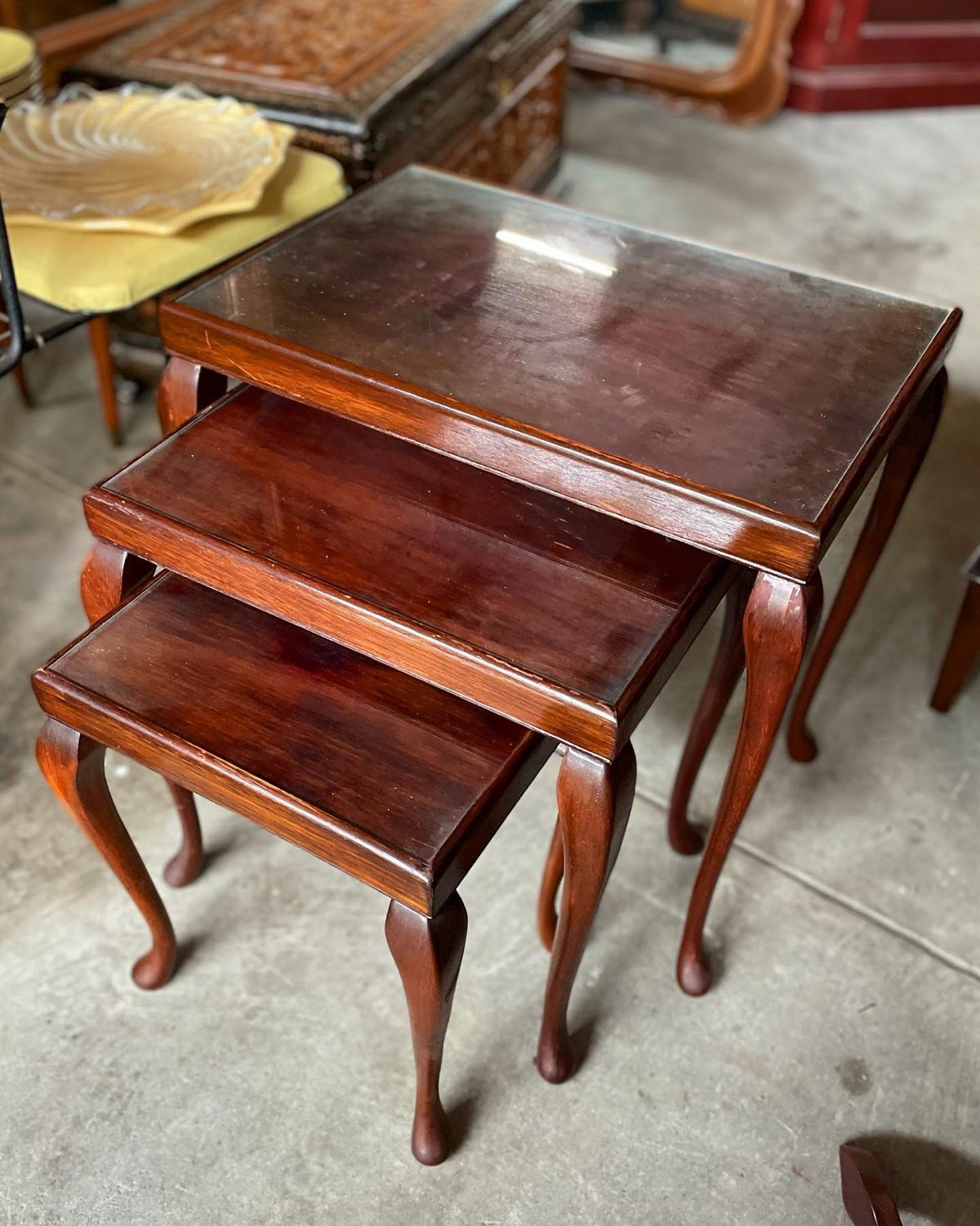 Beautiful Set of 3-Piece Nest of Tables with Cabriole Legs