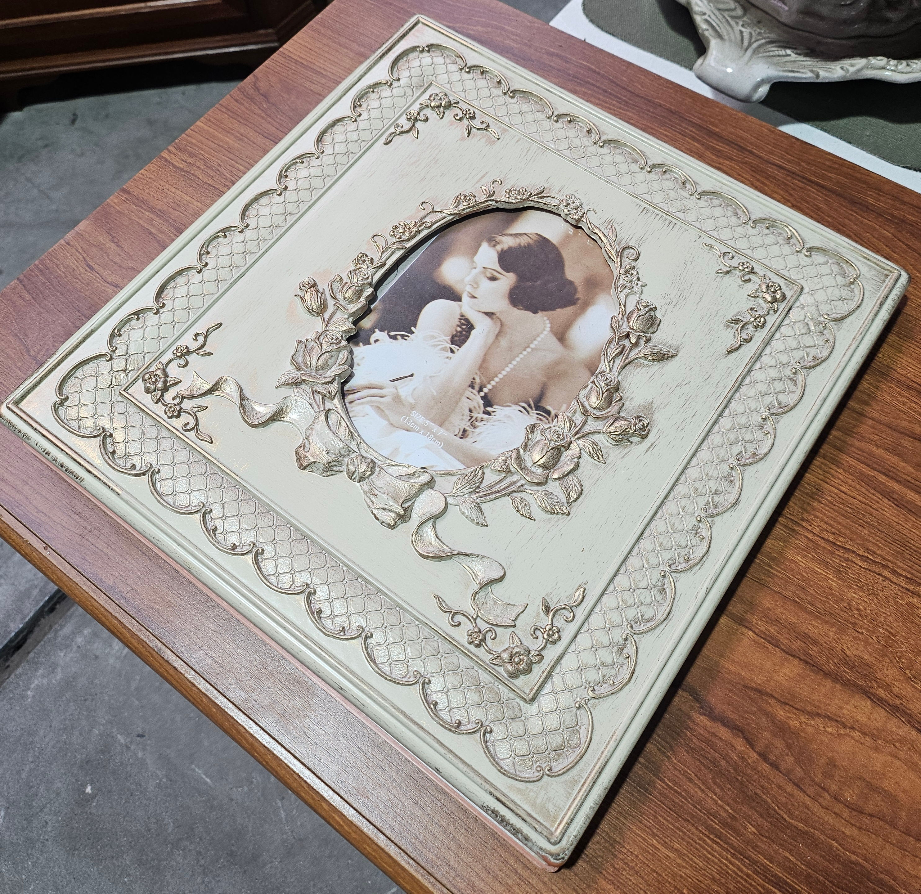 Photo Album: Ornate Vintage-Style Photo Album
