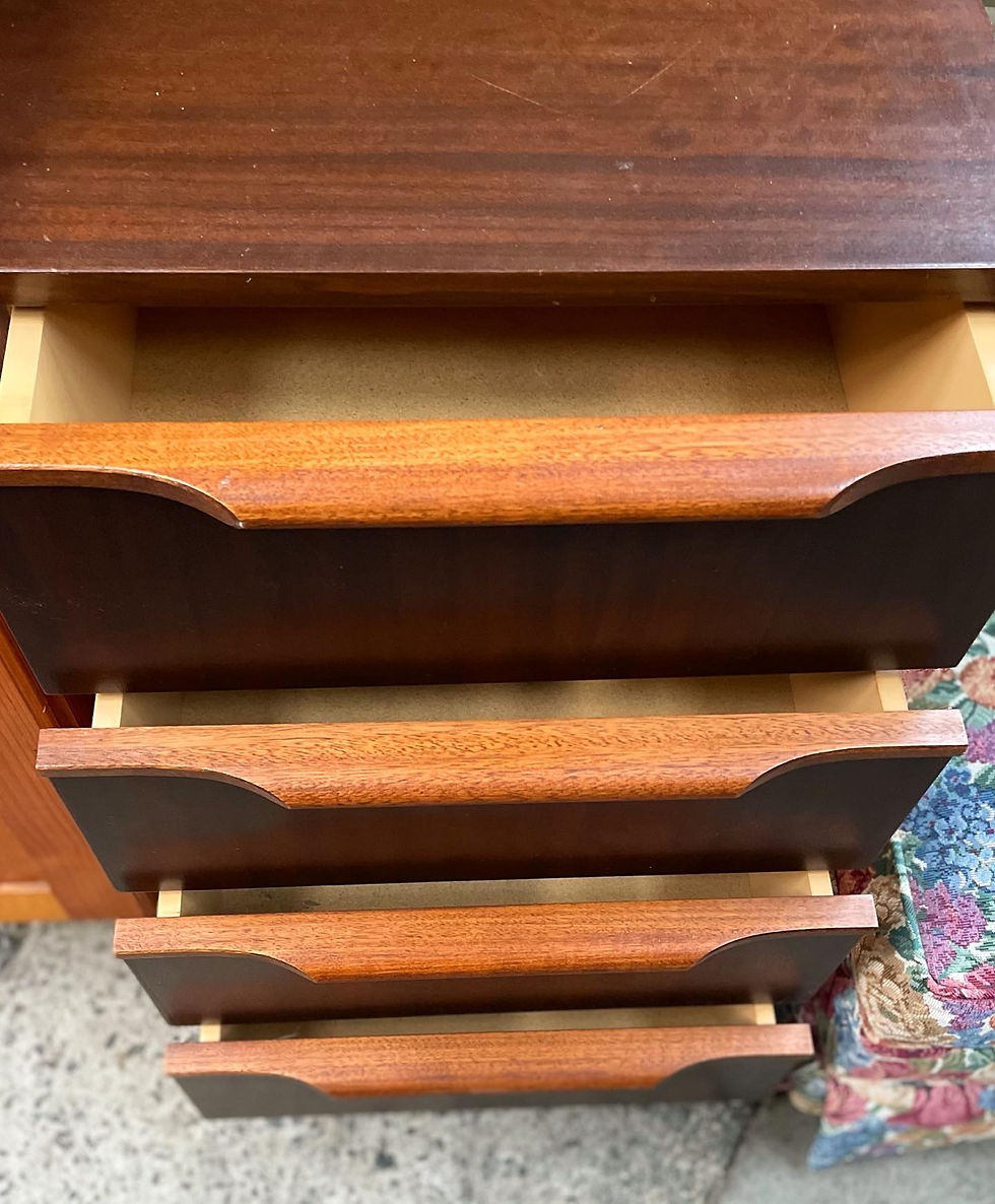 Thumbnail: Beautiful Mid-Century Retro Mahogany Veneer 4 Drawer Side Cabinet