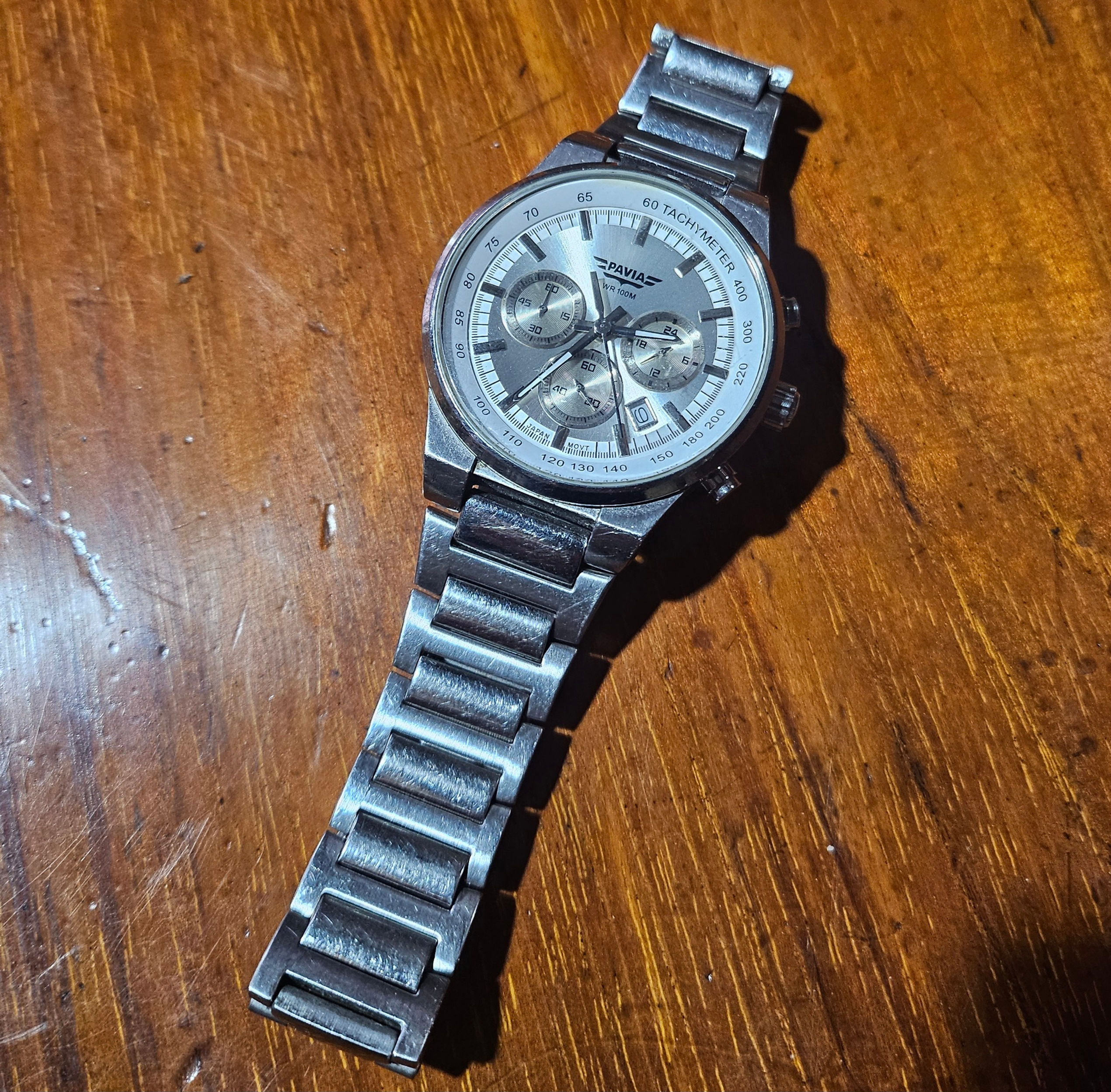 Wristwatch: Pavia WR 100m Stainless Steel Wristwatch