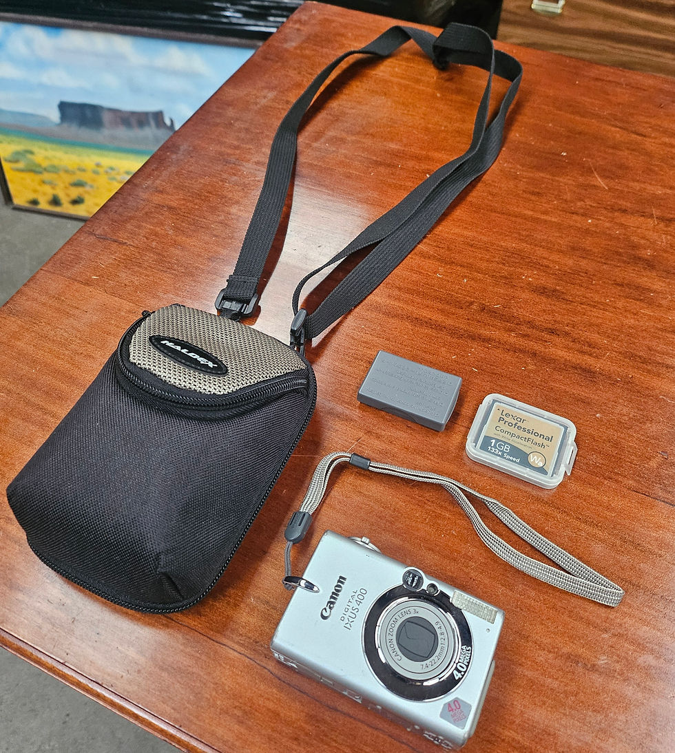 Thumbnail: Digital Camera: Canon Digital IXUS 400 Camera W/1GM M.Card, 2x Battery & Pouch