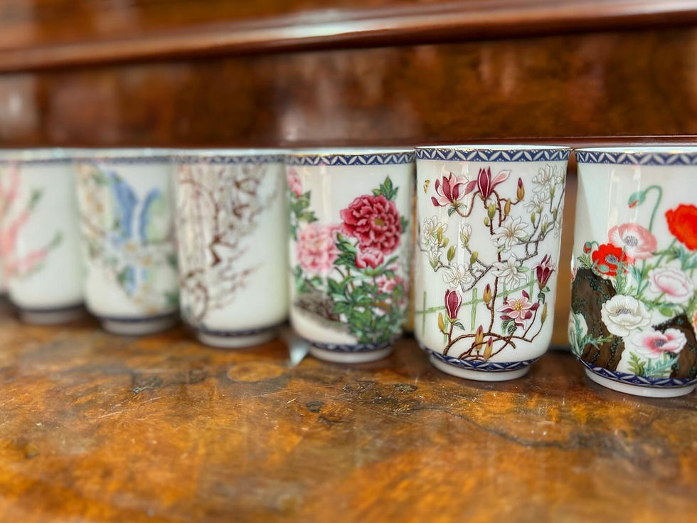 Thumbnail: The Tea Cups of the Twelve Months of the Year by Kinuko Yamabe (Japan)