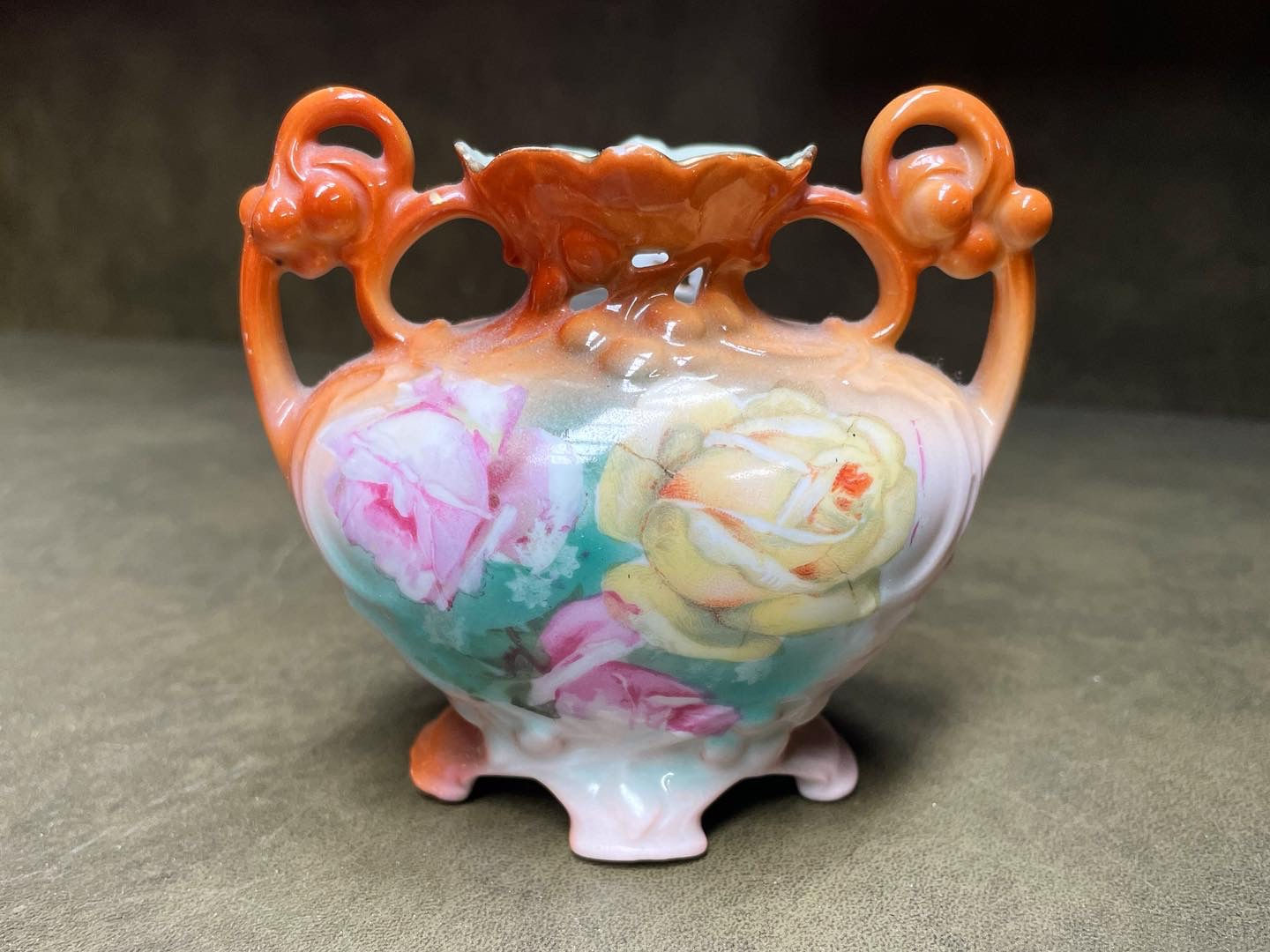 Small Vintage Hand-Painted Vase manufactured by Royal Bayreuth (Germany)