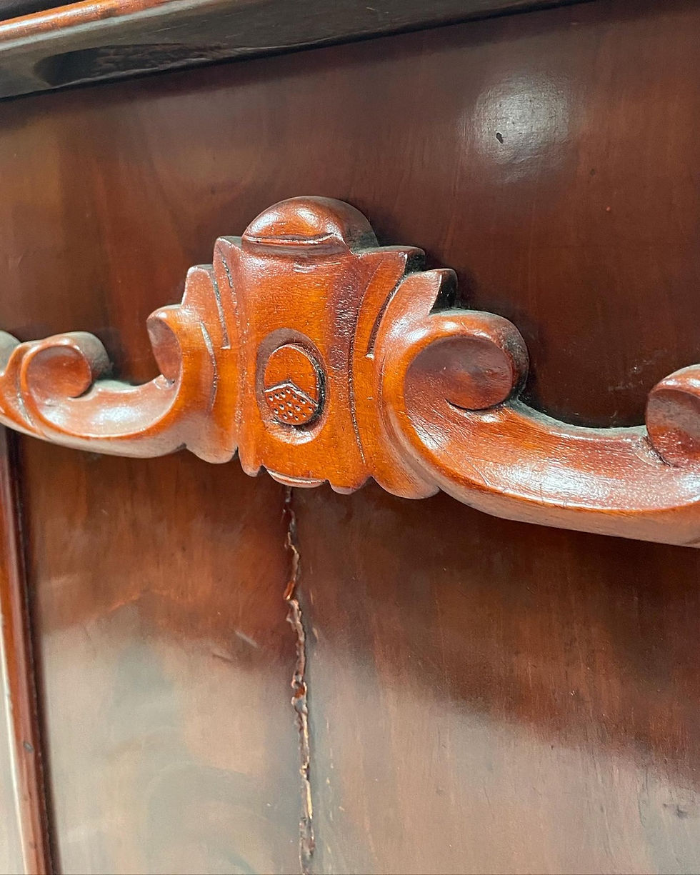 Thumbnail: Spectacular Georgian Mahogany Chiffonier from C.19th century 