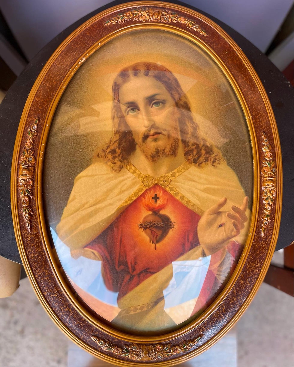 Thumbnail: Vintage Print of Jesus in Oval Shape Frame 