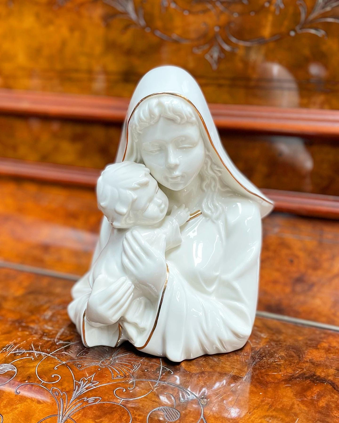 Vintage Religious White & Gold Madonna and Child Fine Porcelain Statue by Mikasa