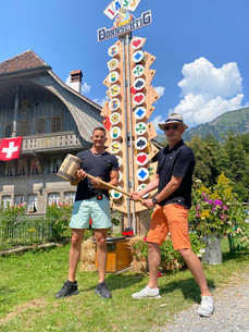 Salzgeber und Loco Escrito beim Donnschtig-Jass