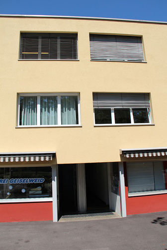 img-13.jpg