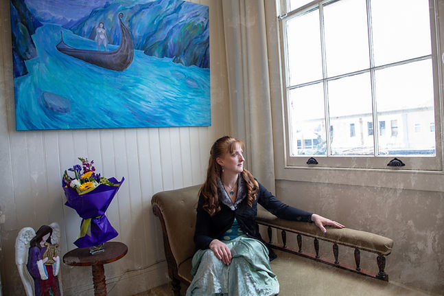 Louise Craig artist at Hanan Gallery, Invercargill_edited.jpg
