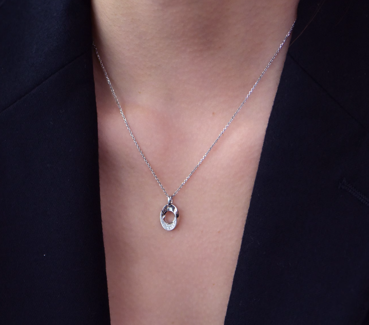 Thumbnail: Mobius Necklace
