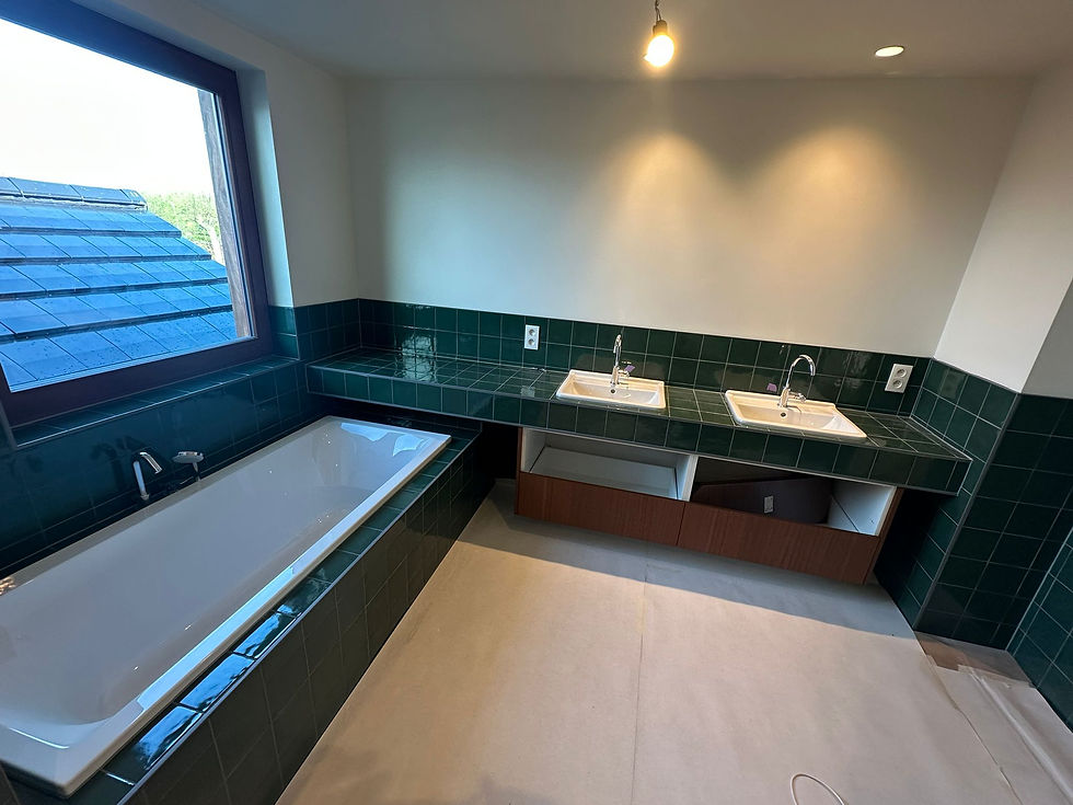 Badkamer vloer en tegelwerken