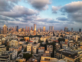 טיול בישראל מדריך טיולים תל אביב בשקיעה.