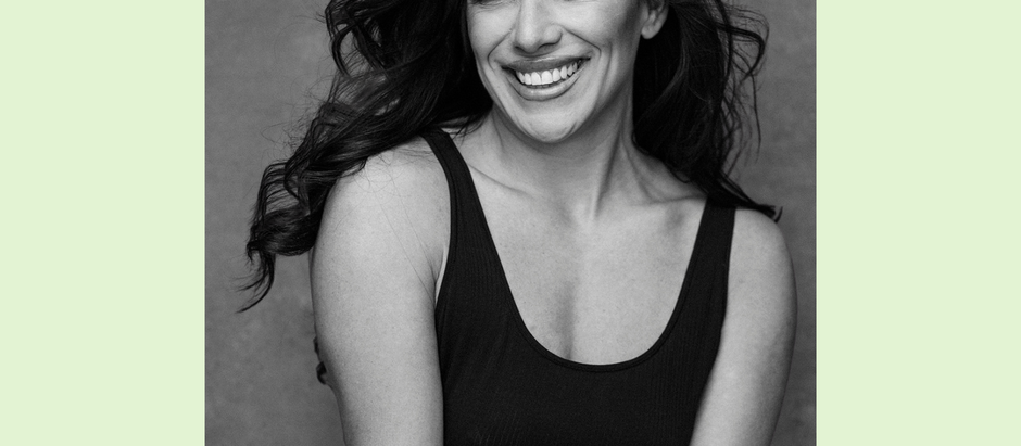 Radical Confidence Throughout Pregnancy and Into Motherhood with Kaitlyn Wozniak [episode 3]