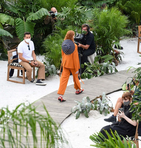 Desfiles de moda presenciais começam a voltar nos EUA