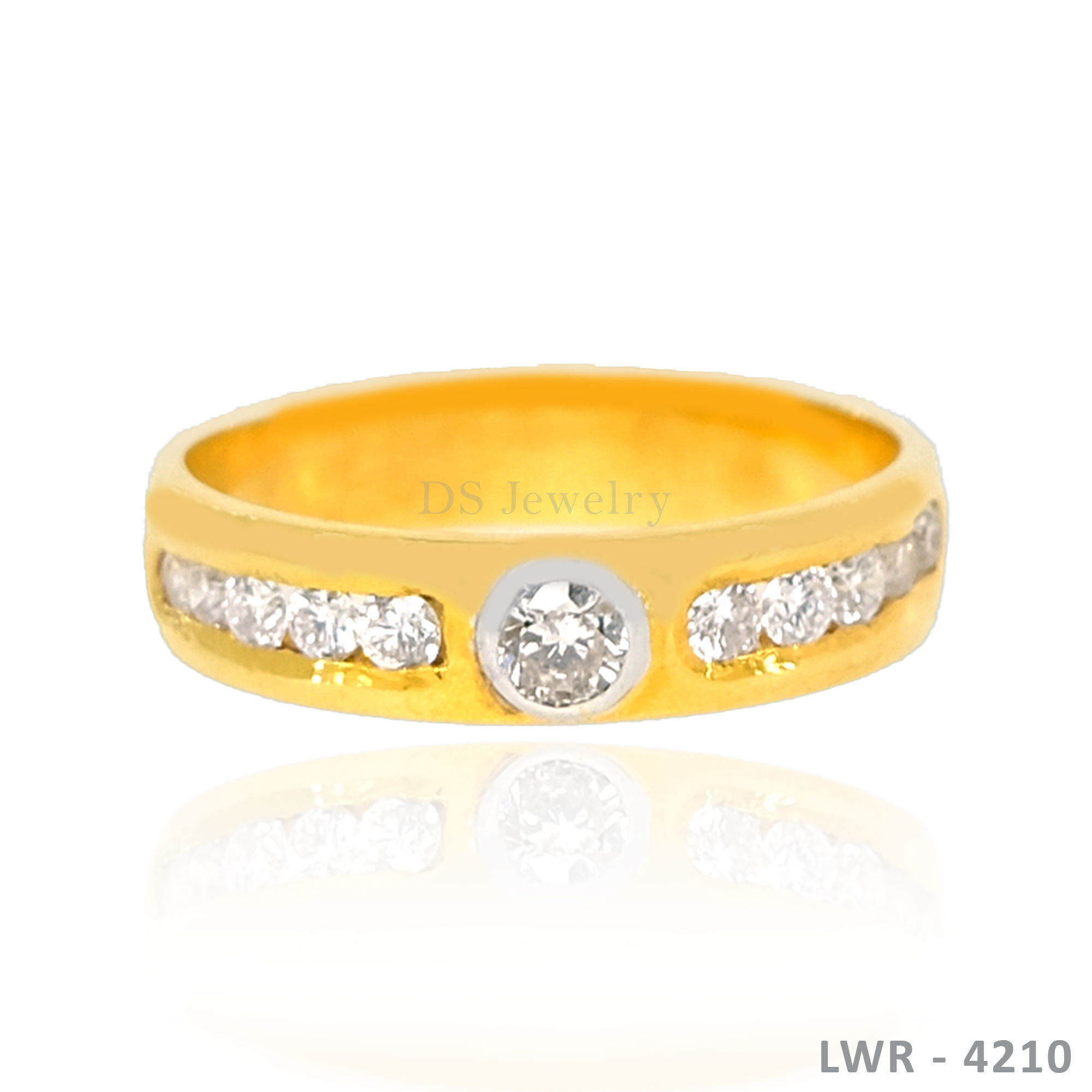 14K-YG Center One Big Diamond with Side Wedding Ring