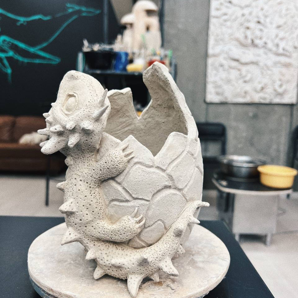 Прев'ю: Навчання кераміці на курсах ліпки студії кераміки KUST навчись створювати вази, скульптури, світильники та посуд з кераміки