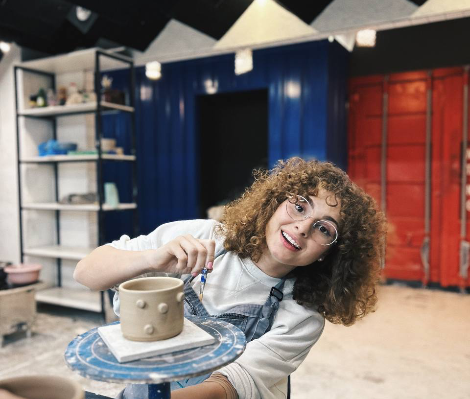 Незабутні емоції з майстер-класу гончарства в студії KUST ceramics