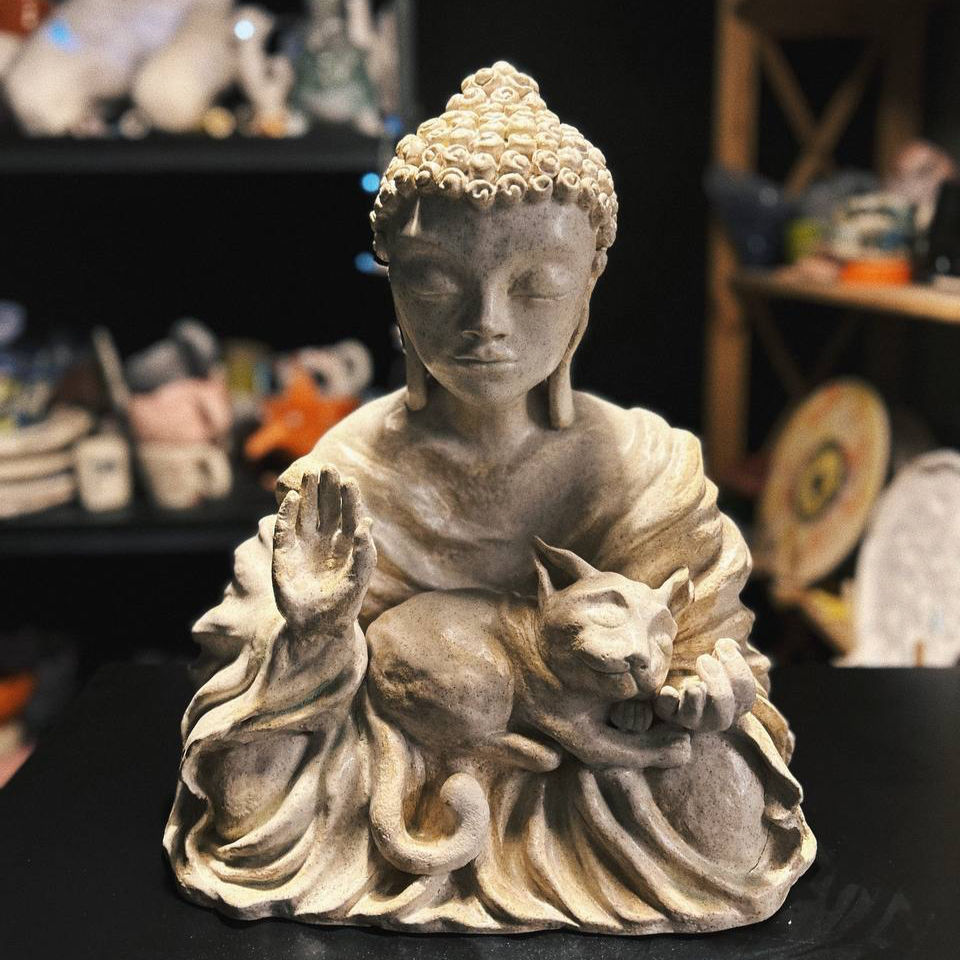 Прев'ю: Навчитись ліпити з глини як професіонал на курсі кераміки. Скульптури, світильники, панно, вази та багато всього іншого