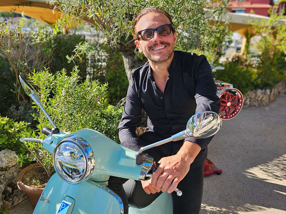 Roquebrune Cap-Martin : Monte‑Carlo Beach : Simone Zanoni prend la Vigie.