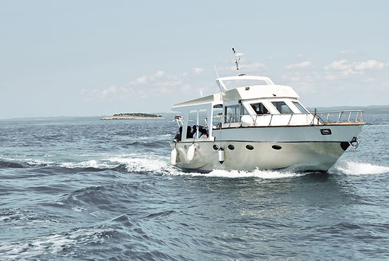 Motor Boat in Sea_edited.jpg