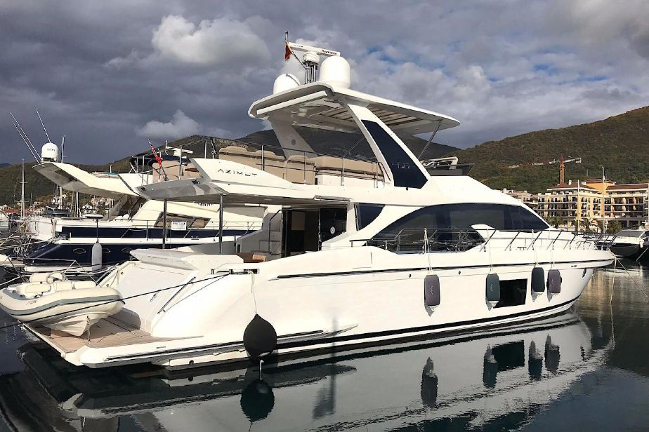 Azimut 66 Fly